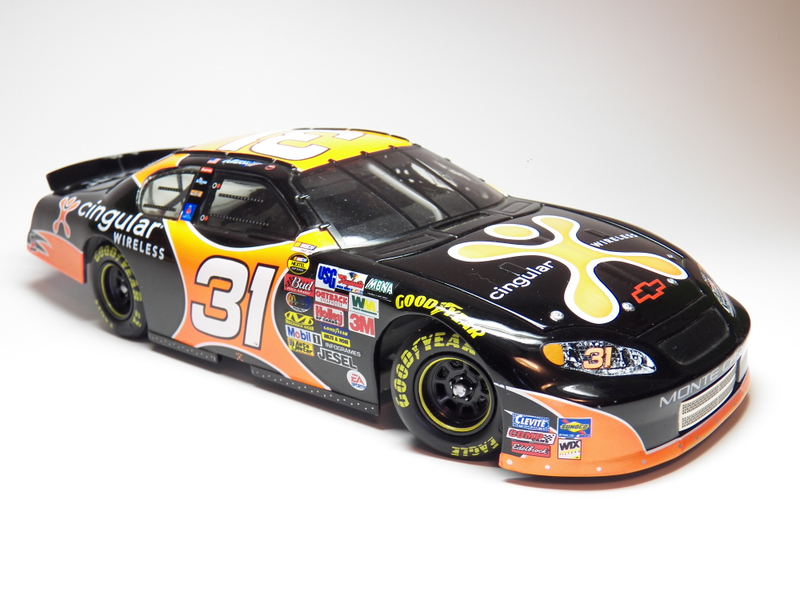 Illustration for article titled Rescued like a stray dog - Action 1:24 Robby Gordon Monte Carlo